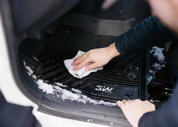 How to Clean Car Mats in Winter?